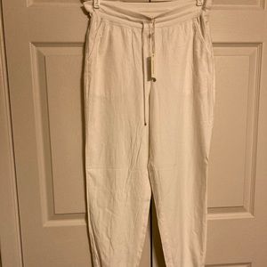 Max Studio cream pant size medium NWT